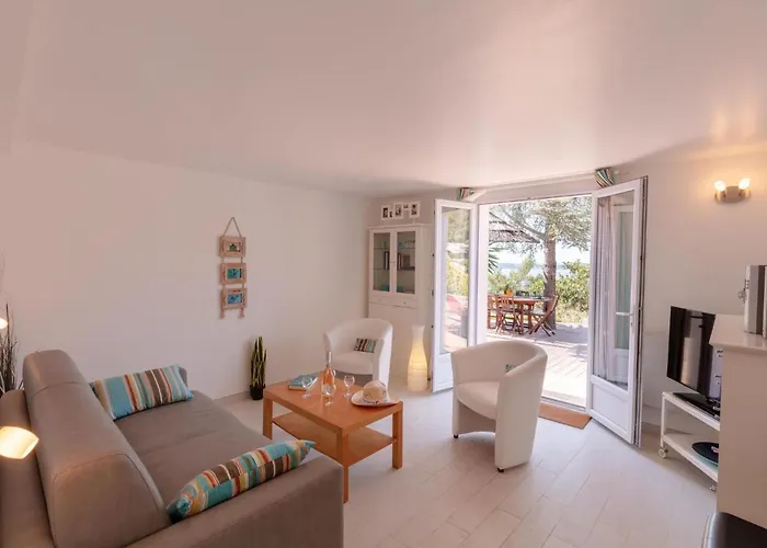 Appartement Mont Des Oiseaux By Interhome Hyères