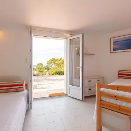 Mont Des Oiseaux By Interhome Hyères