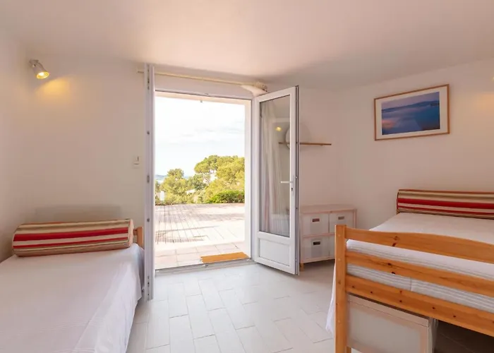 Mont Des Oiseaux By Interhome Hyères